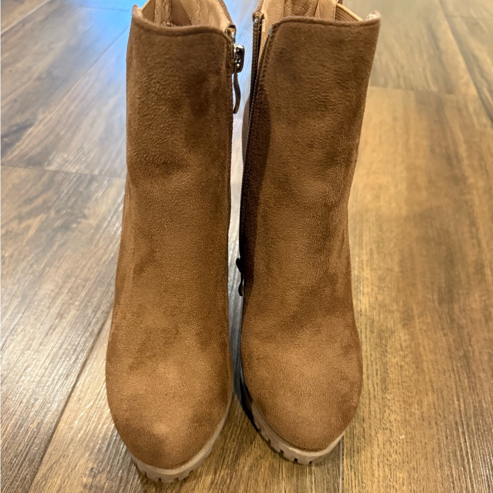 SHEIN Brown Suede Heeled Boots